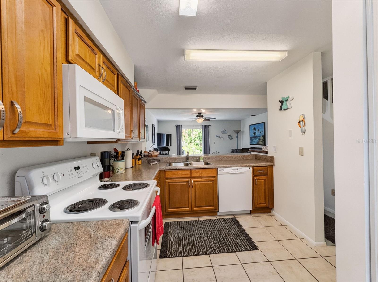 Image 8 of 25 For 175 Yorktowne Drive Ut11