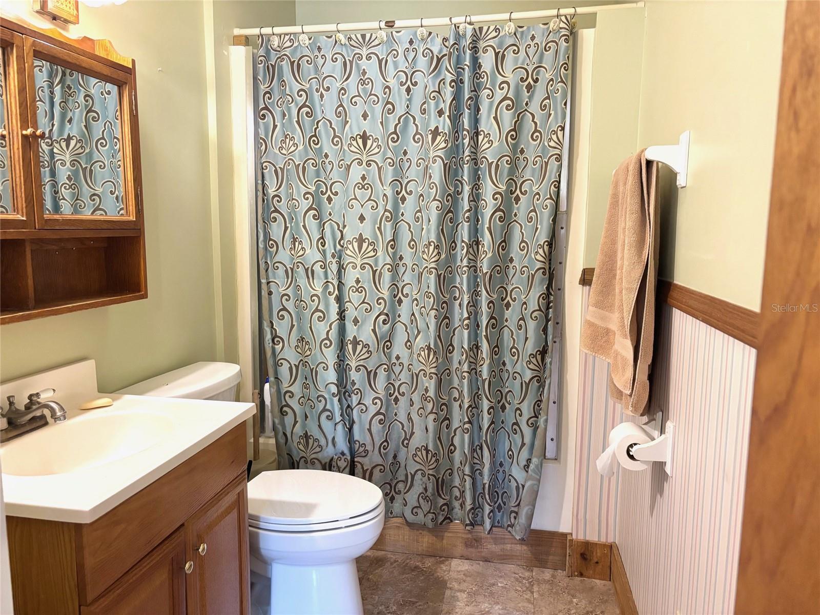 Image 11 of 22 For 333 Riviera Drive