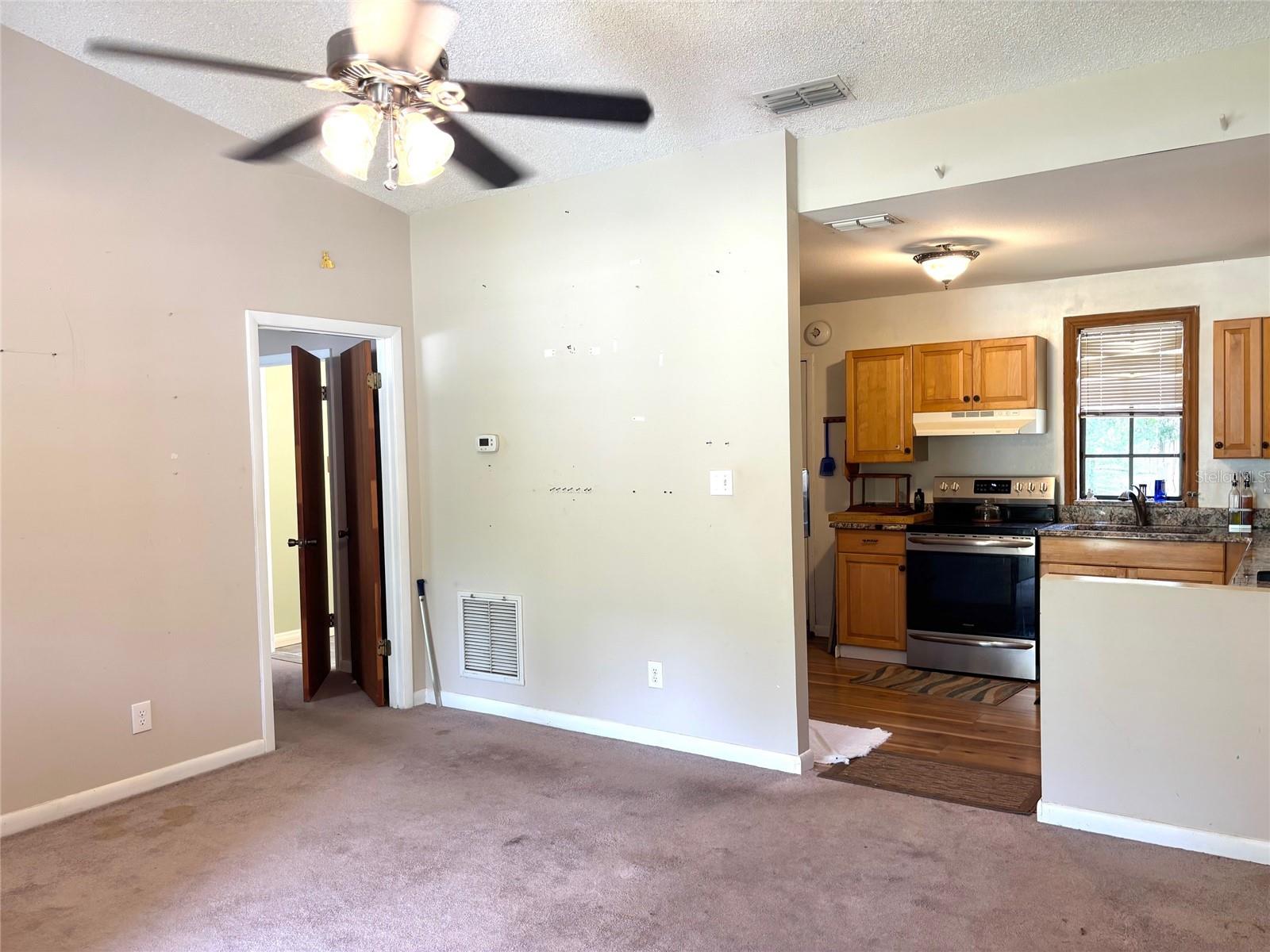 Image 4 of 22 For 333 Riviera Drive