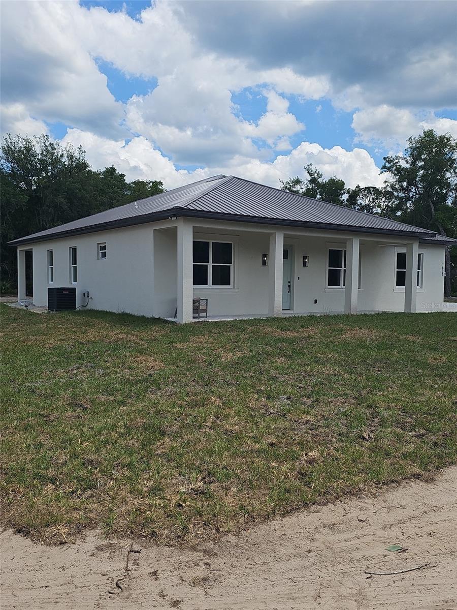 Image 2 of 2 For 1631 Magnolia Avenue