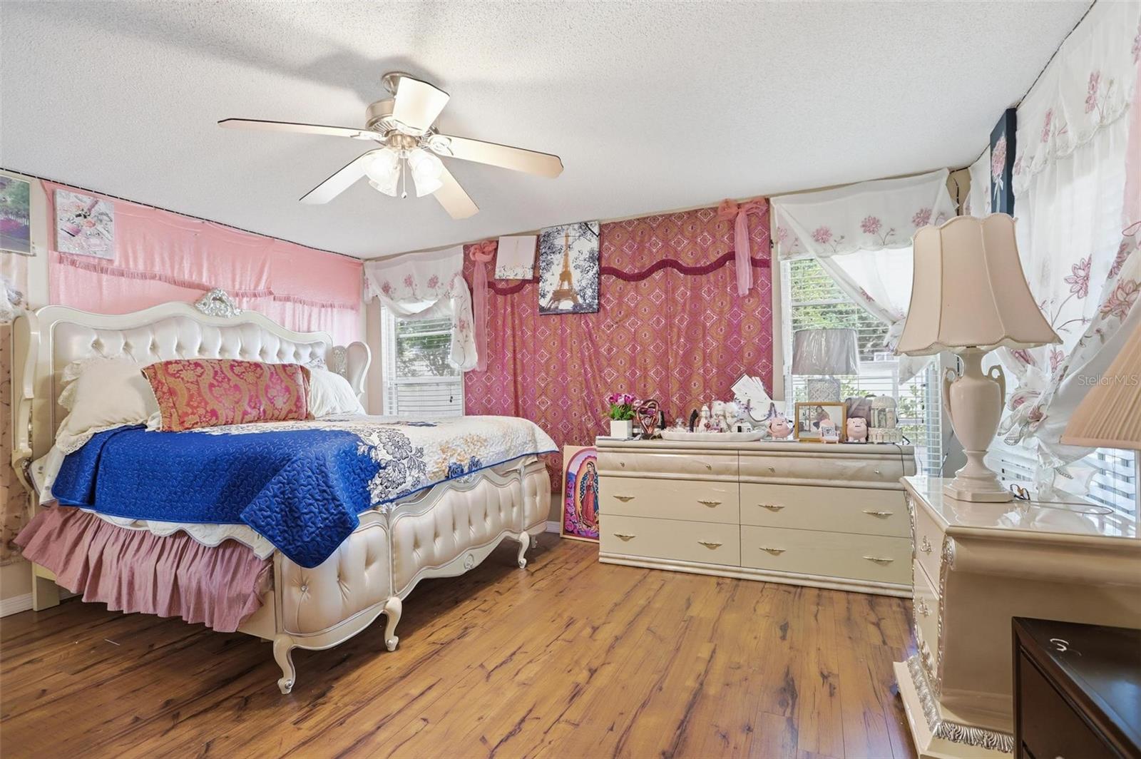 Image 17 of 36 For 2124 White Eagle Street