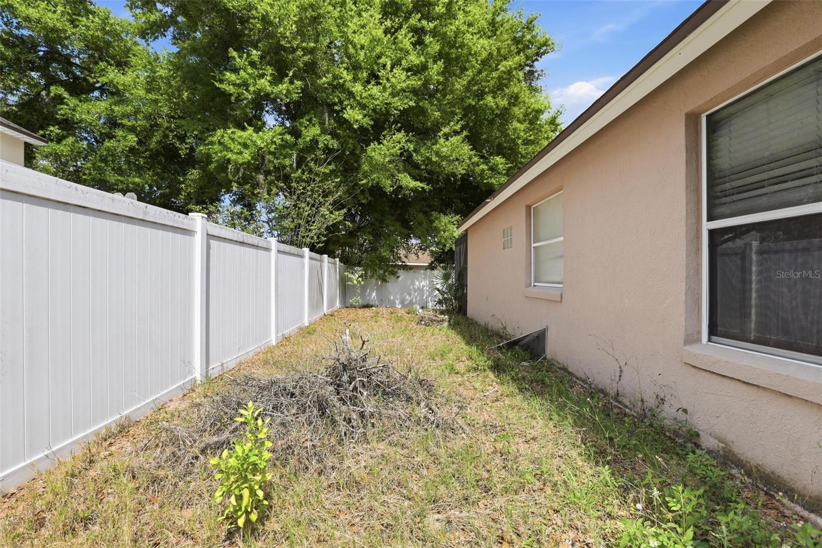 Image 34 of 36 For 2124 White Eagle Street