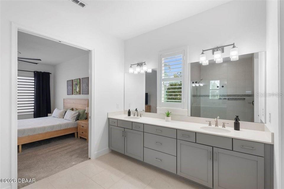 Image 20 of 38 For 6291 Fallsgrove Lane