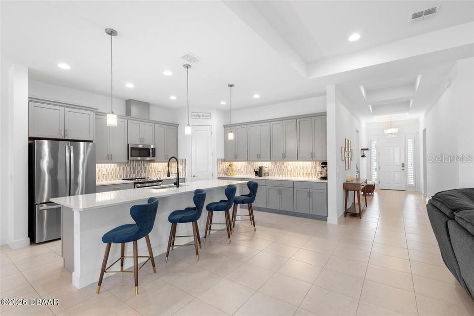 Image 7 of 38 For 6291 Fallsgrove Lane