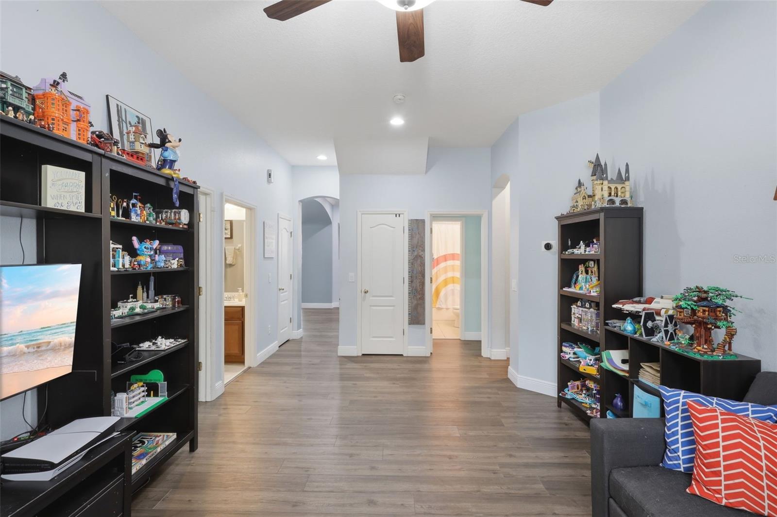 Image 30 of 76 For 236 Asterbrooke Drive