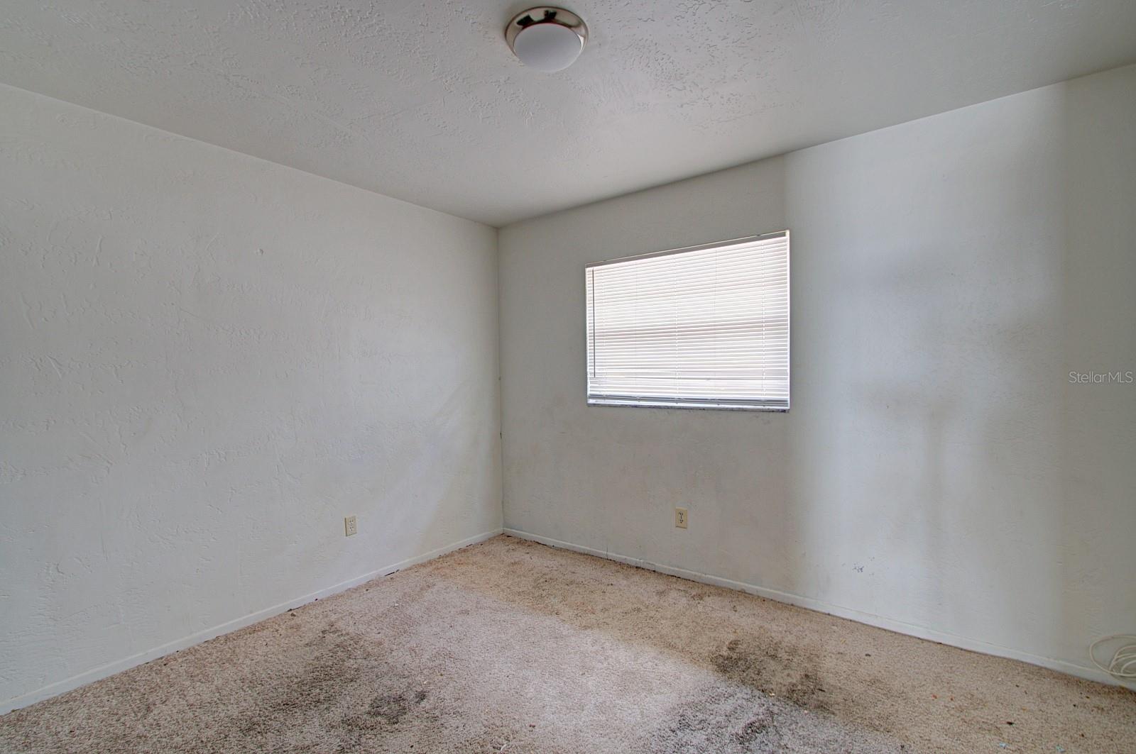 Image 29 of 31 For 830 Clake Street