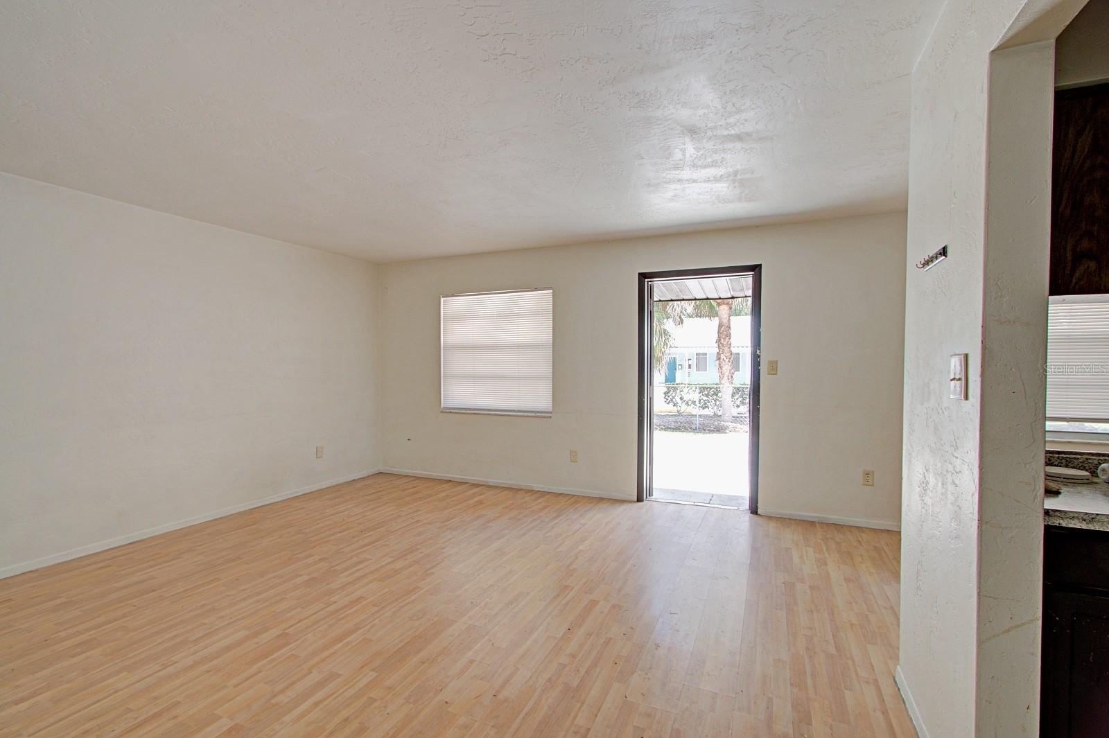Image 31 of 31 For 830 Clake Street