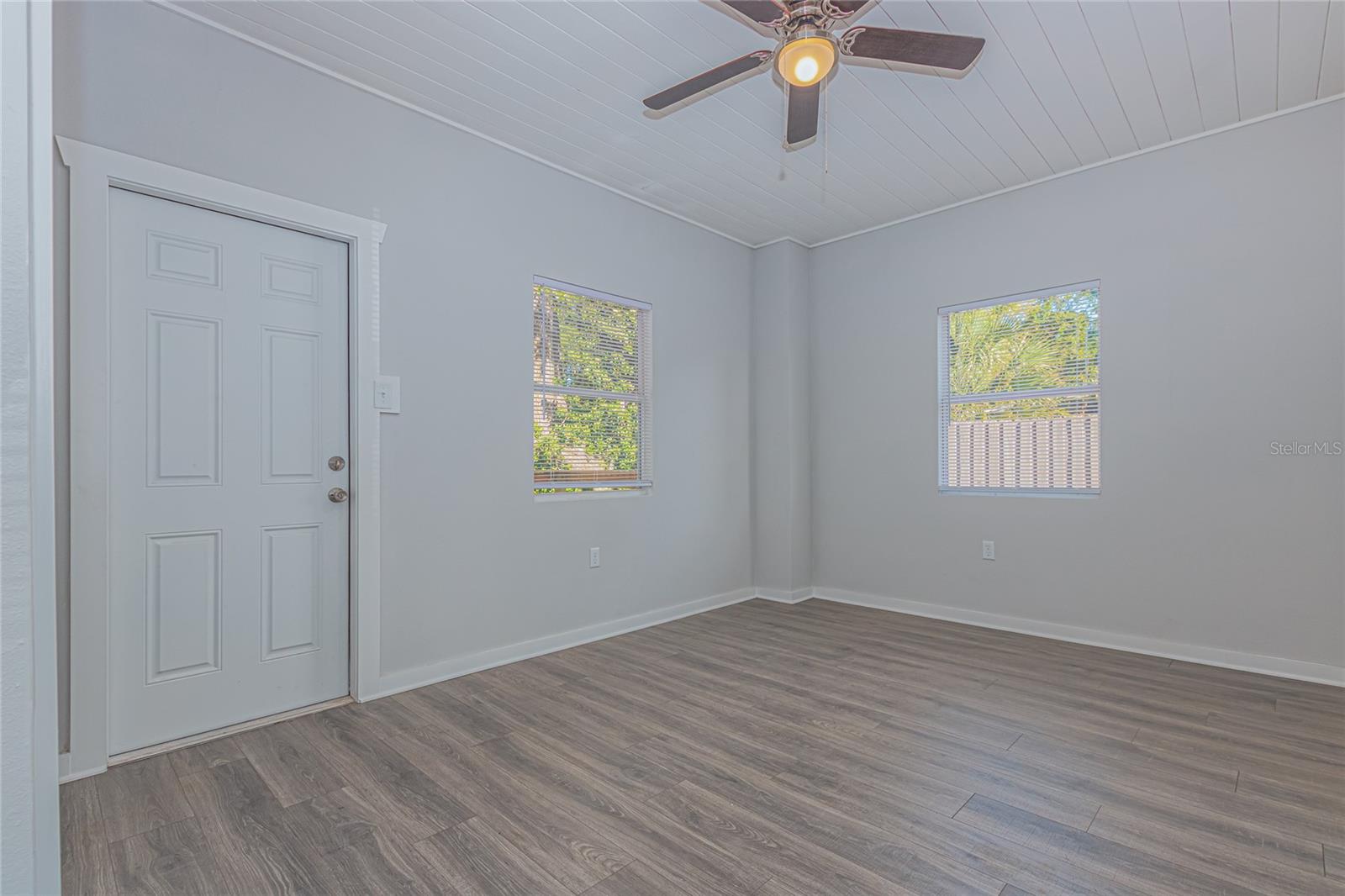 Image 10 of 19 For 414 Boston Avenue