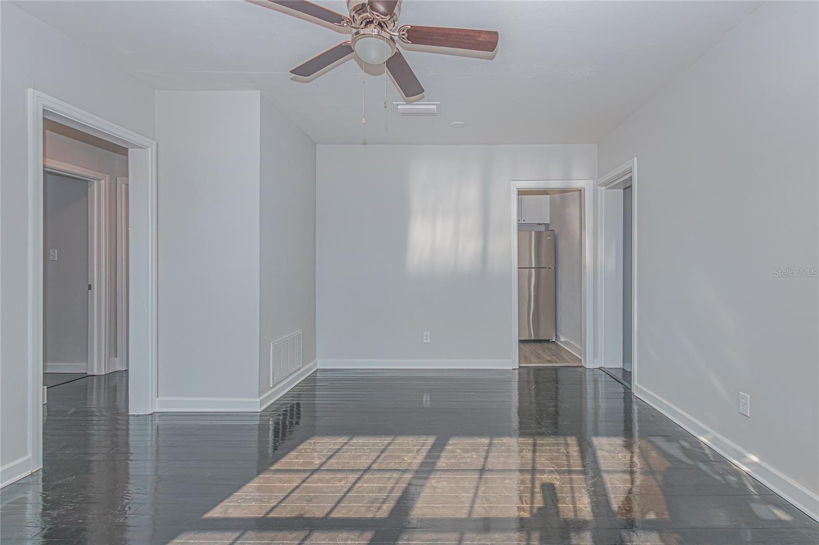 Image 6 of 19 For 414 Boston Avenue