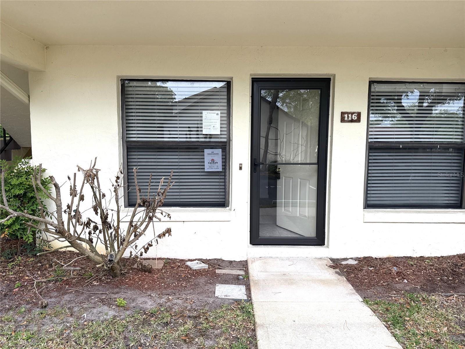 Image 2 of 18 For 112 Lacosta Lane 116