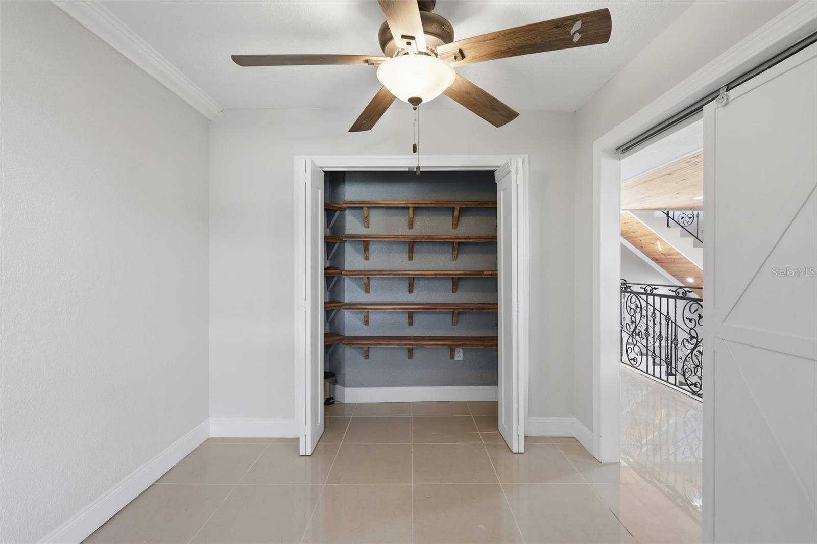 Image 33 of 72 For 5414 Riverside Drive