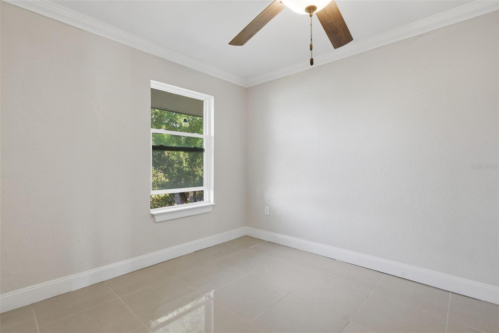 Image 34 of 72 For 5414 Riverside Drive