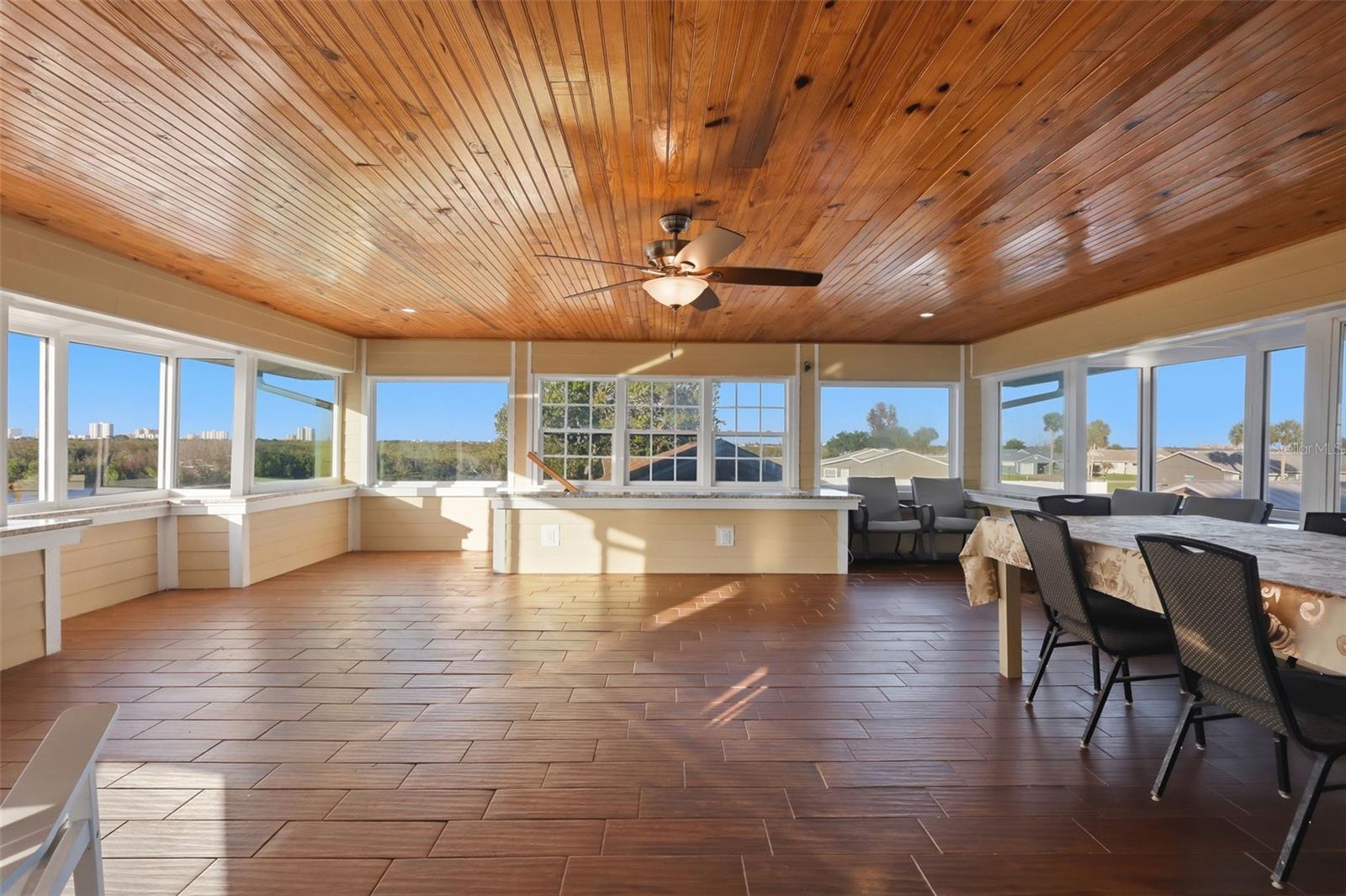 Image 37 of 72 For 5414 Riverside Drive