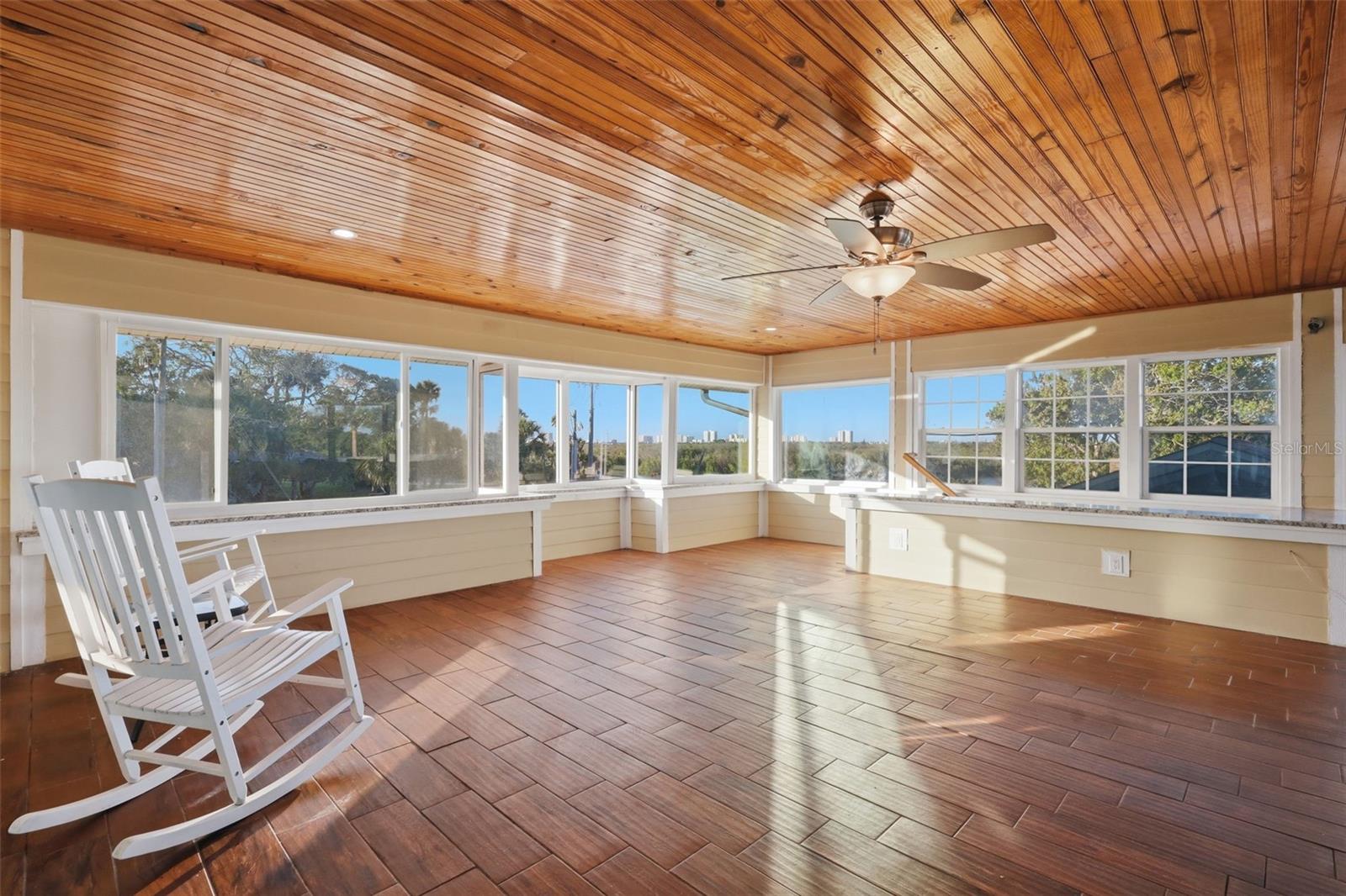 Image 38 of 72 For 5414 Riverside Drive