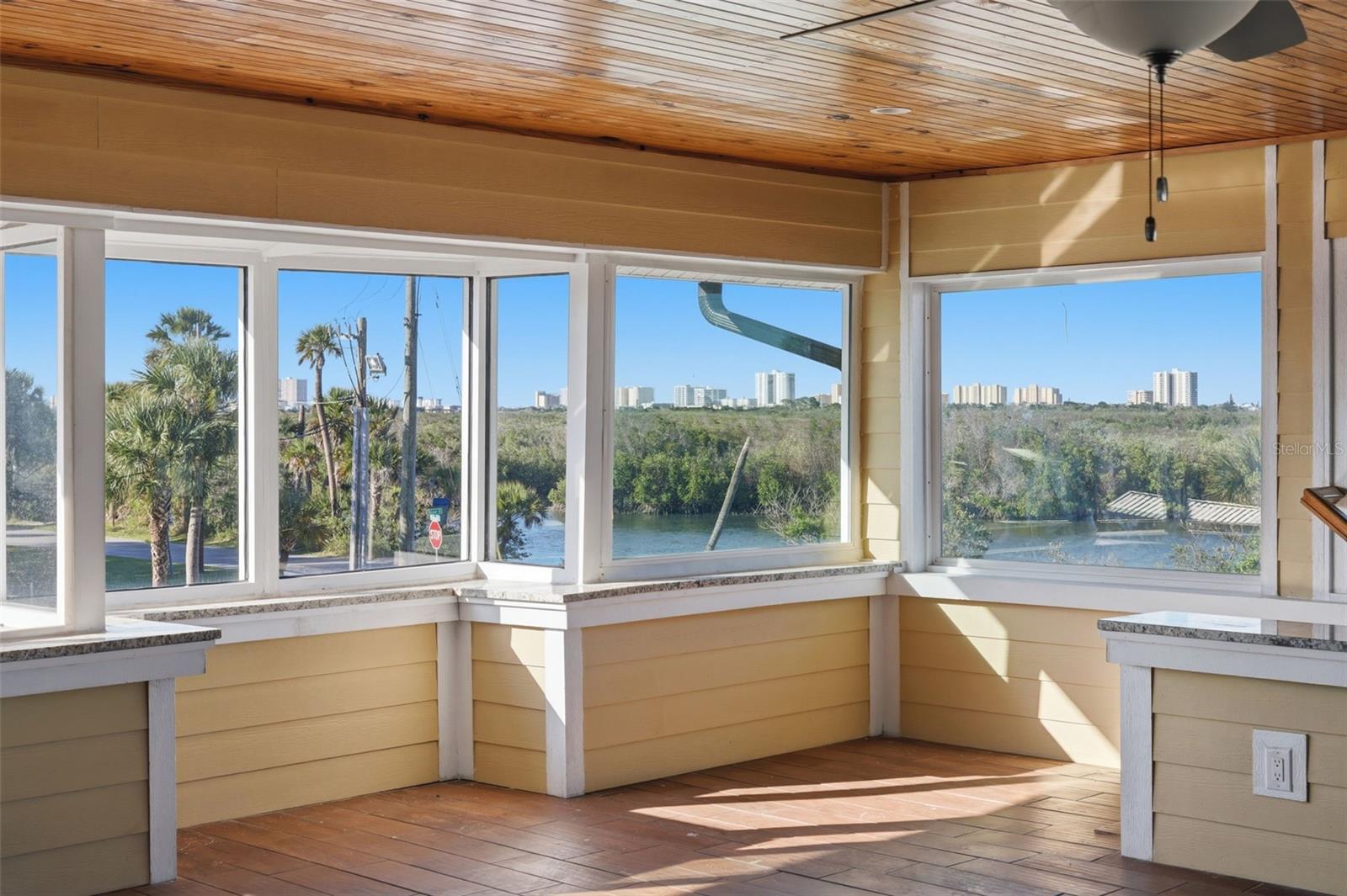 Image 39 of 72 For 5414 Riverside Drive