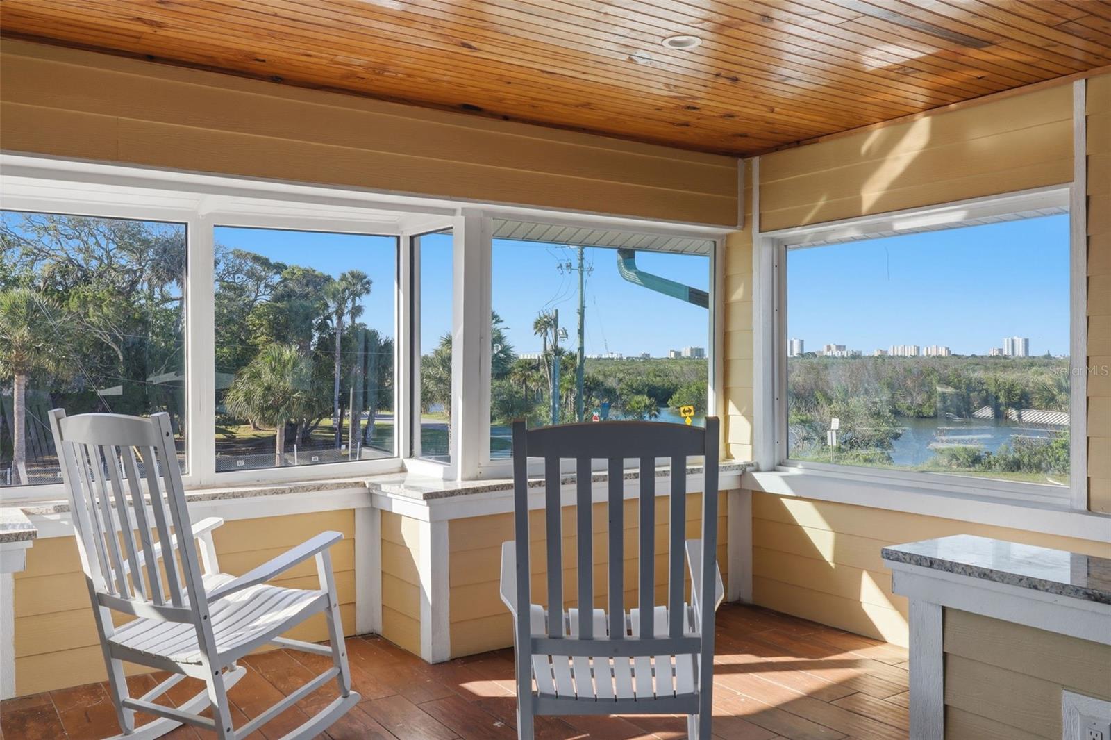 Image 41 of 72 For 5414 Riverside Drive