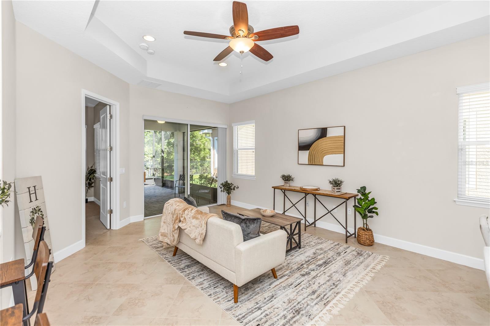 Image 11 of 37 For 1682 Victoria Gardens Drive