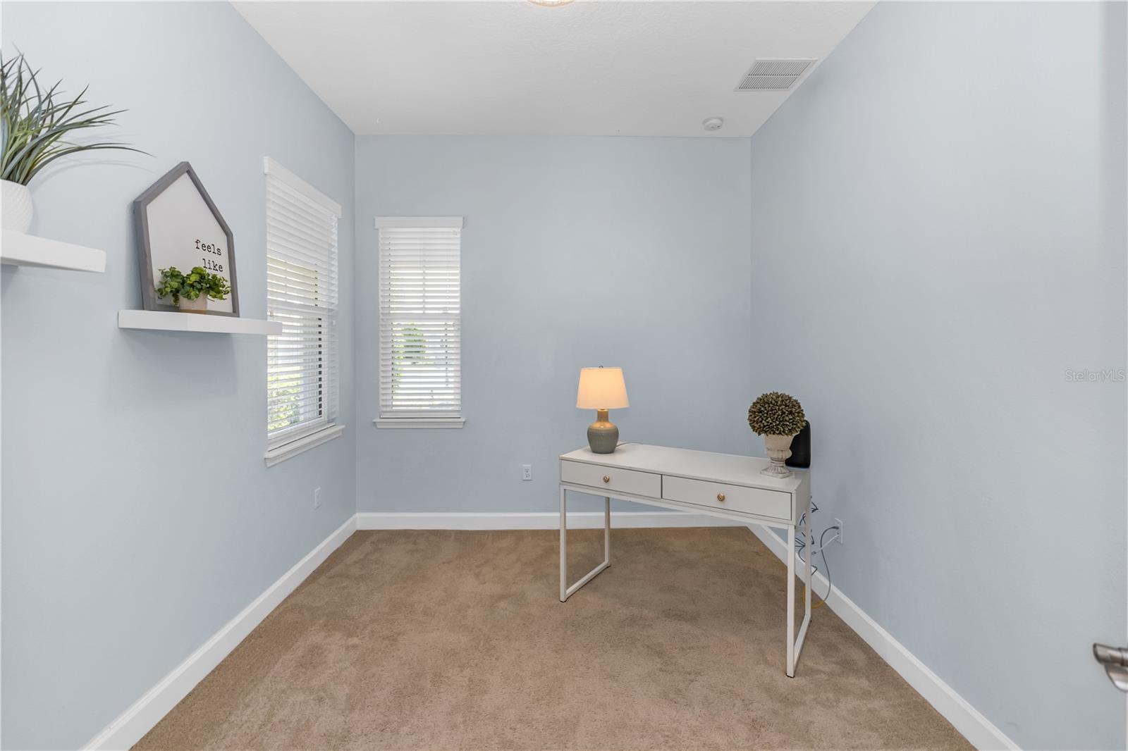 Image 13 of 37 For 1682 Victoria Gardens Drive