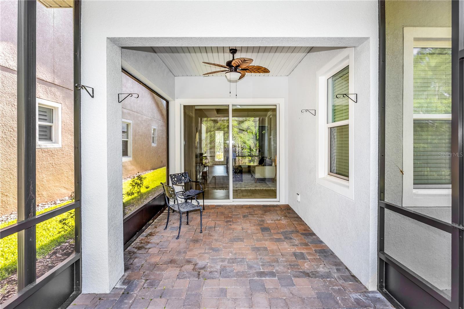 Image 25 of 37 For 1682 Victoria Gardens Drive