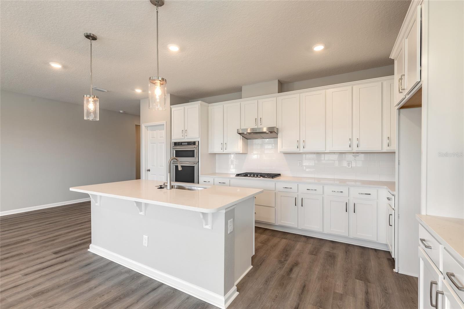 Image 11 of 47 For 89 Signet Circle