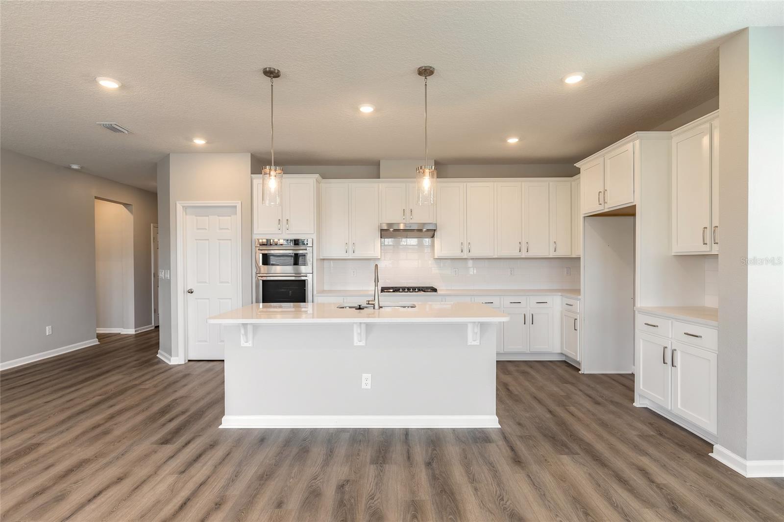 Image 12 of 47 For 89 Signet Circle