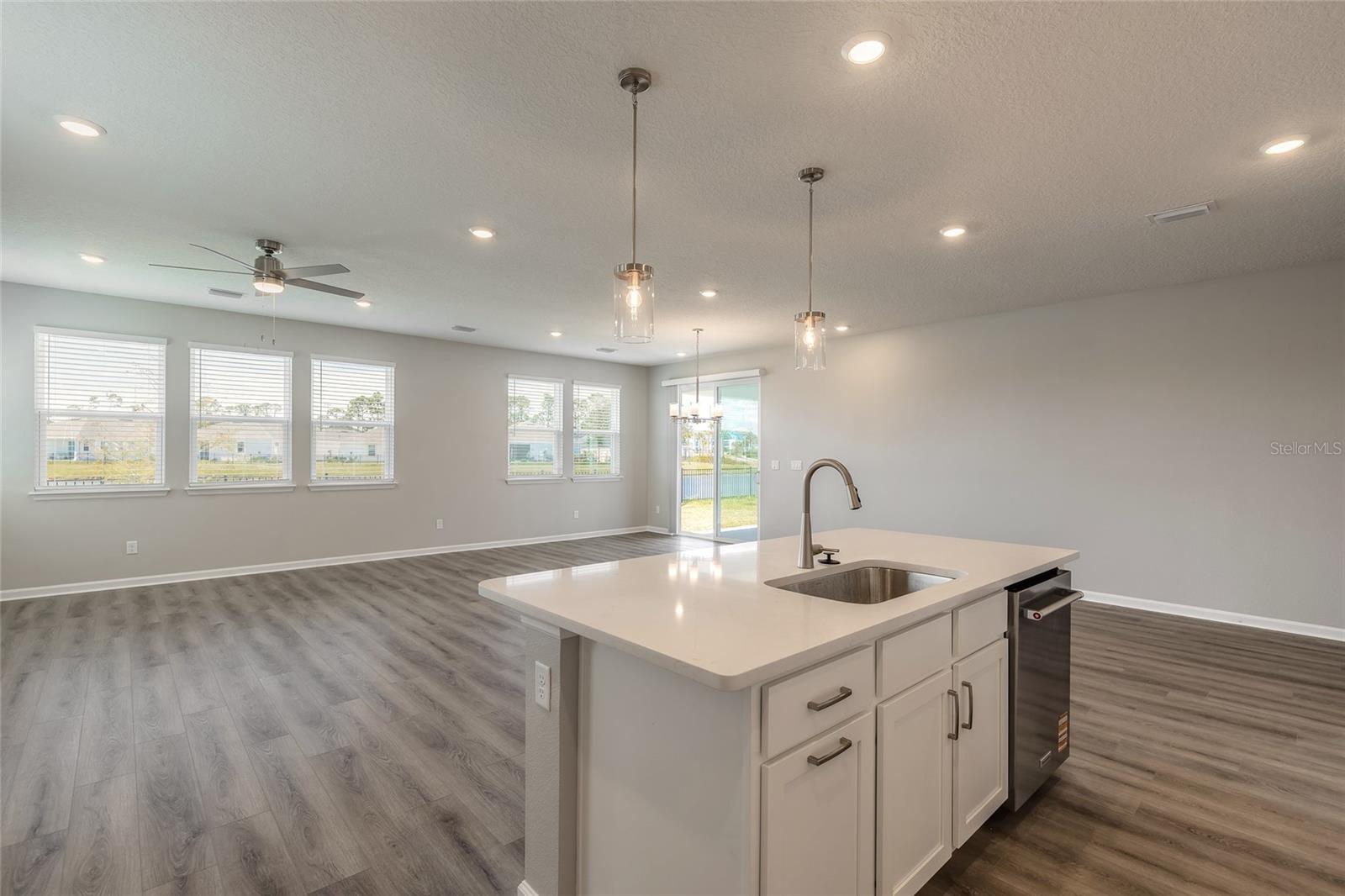 Image 15 of 47 For 89 Signet Circle