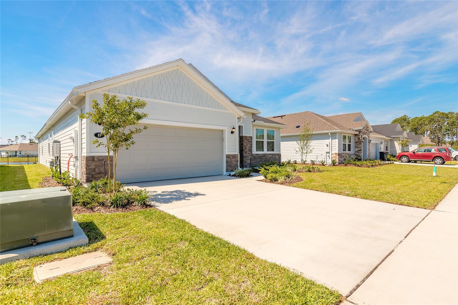 Image 2 of 47 For 89 Signet Circle
