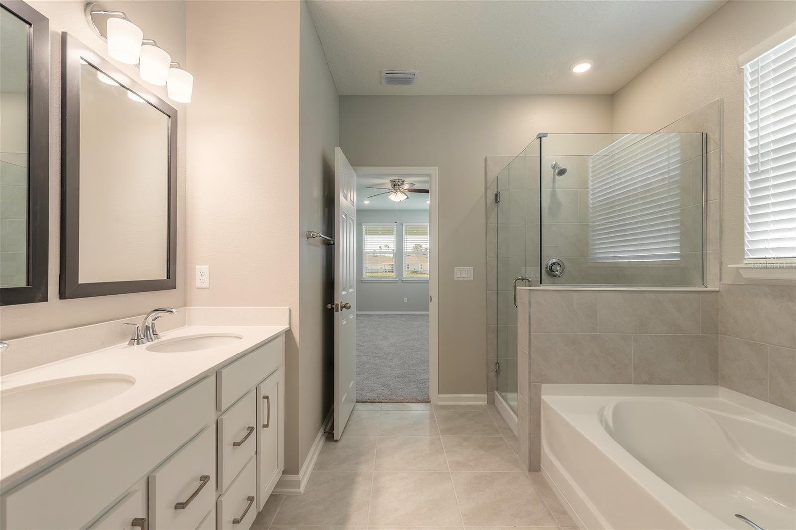 Image 23 of 47 For 89 Signet Circle