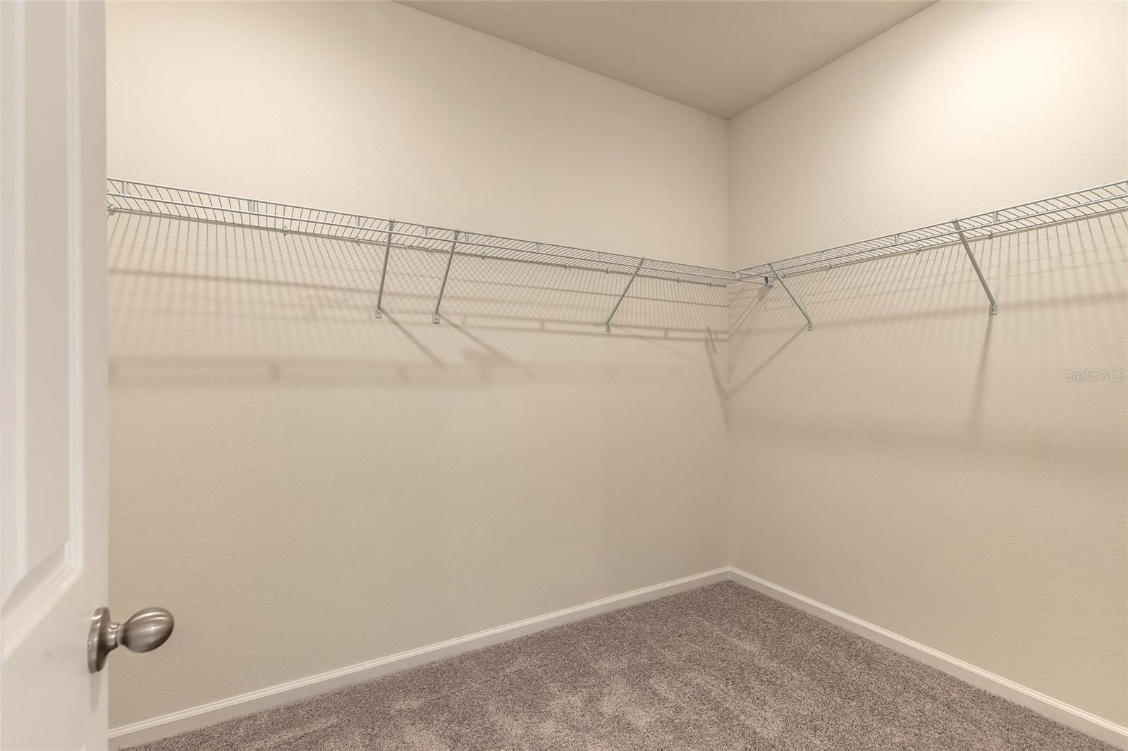 Image 24 of 47 For 89 Signet Circle