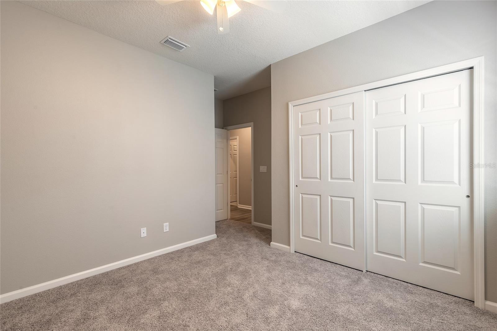 Image 26 of 47 For 89 Signet Circle