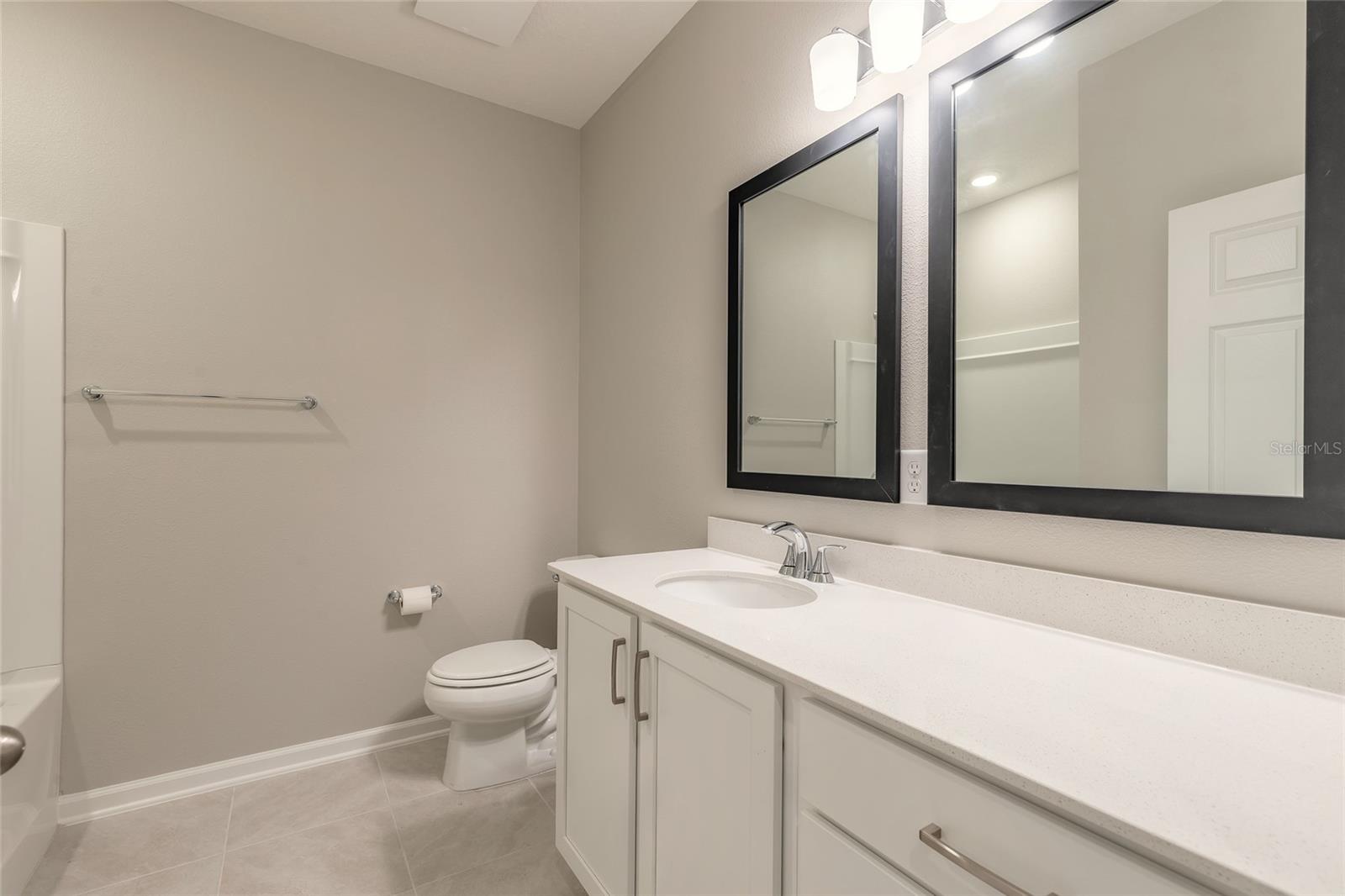 Image 27 of 47 For 89 Signet Circle