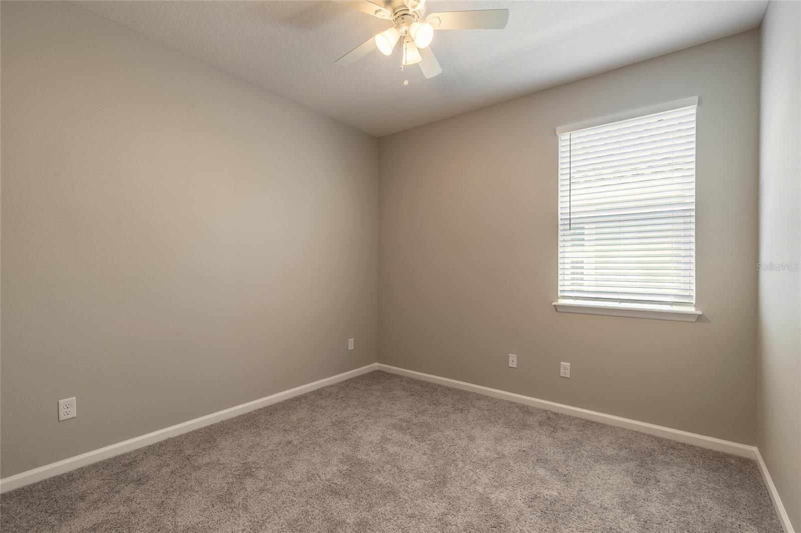 Image 29 of 47 For 89 Signet Circle