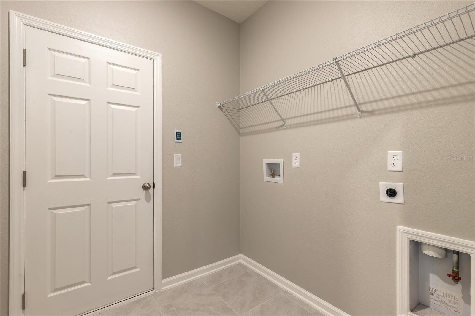Image 34 of 47 For 89 Signet Circle