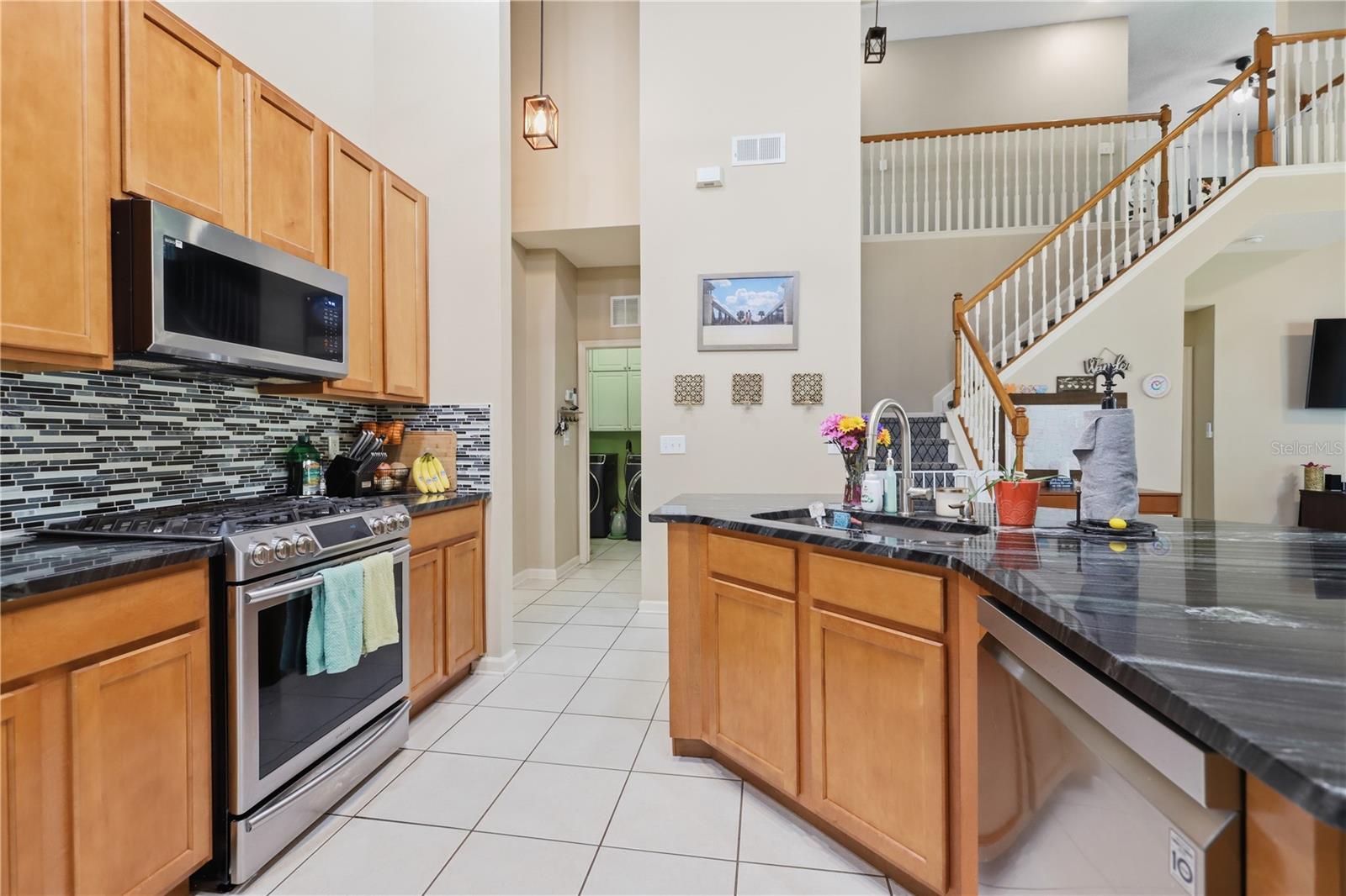 Image 15 of 61 For 423 Victoria Hills Drive