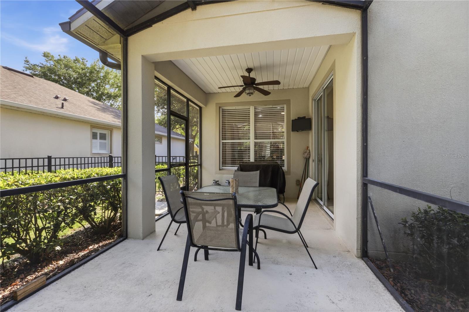 Image 42 of 61 For 423 Victoria Hills Drive