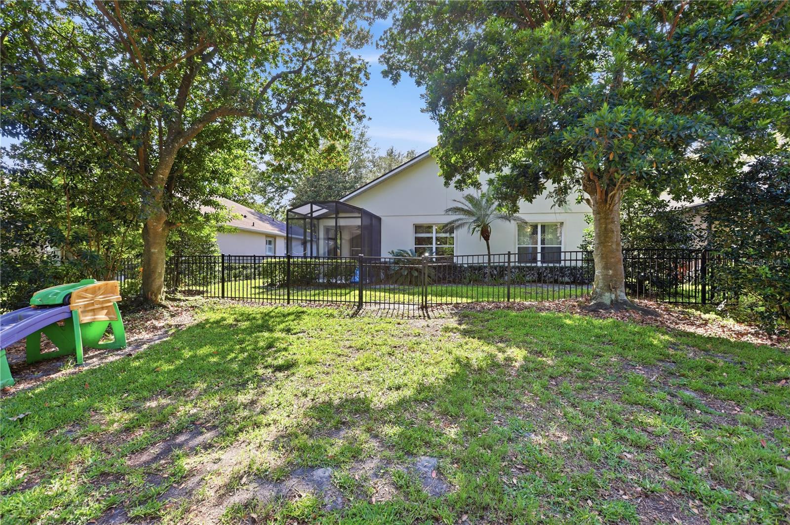 Image 45 of 61 For 423 Victoria Hills Drive