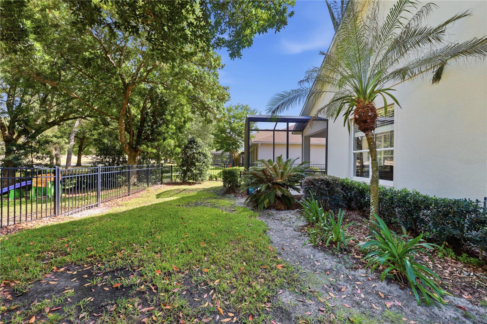 Image 48 of 61 For 423 Victoria Hills Drive