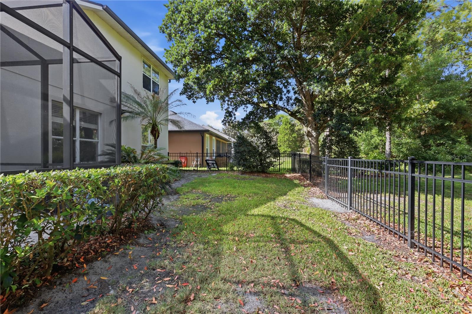 Image 49 of 61 For 423 Victoria Hills Drive