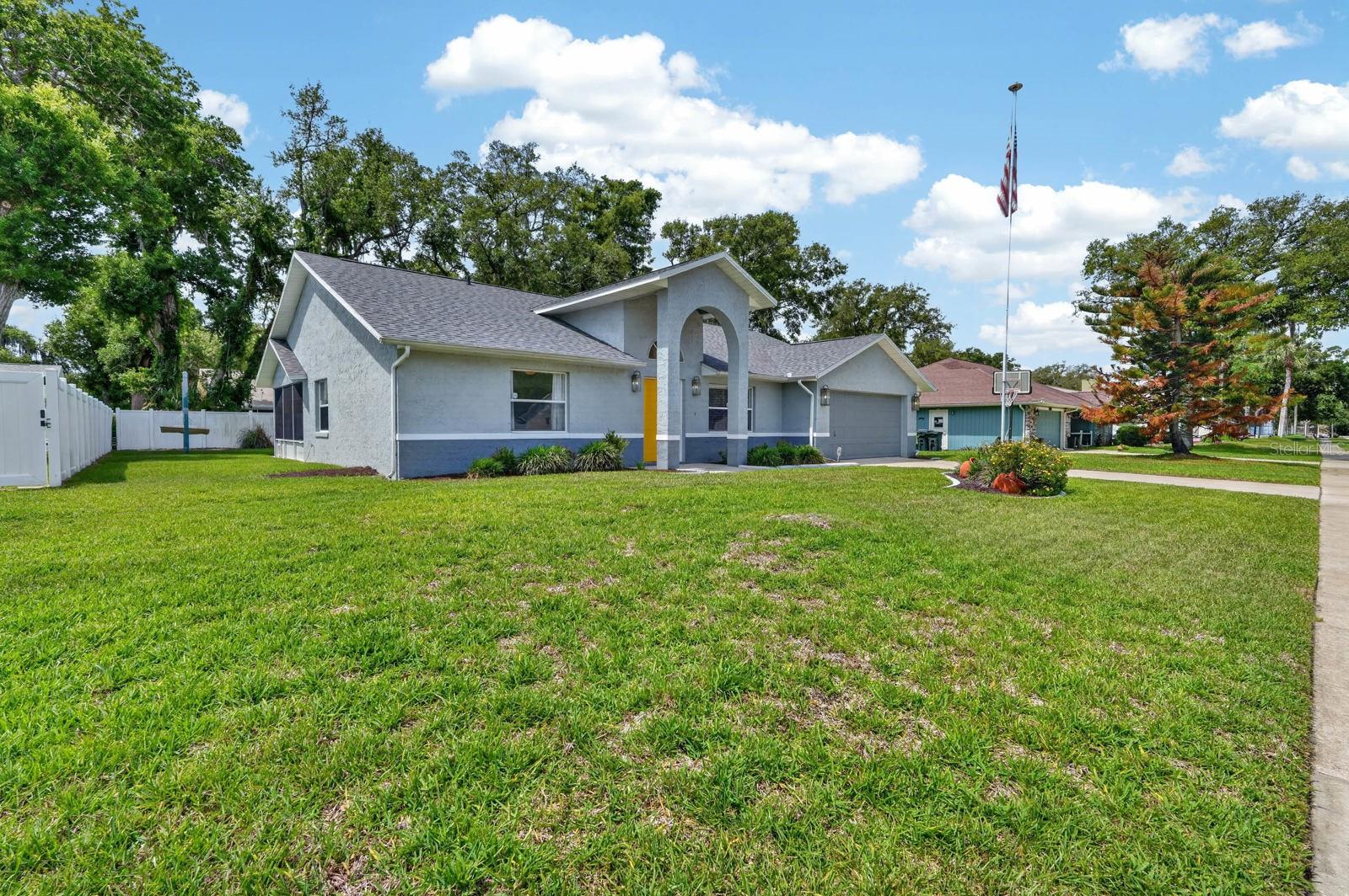 Image 41 of 52 For 696 Saybrook Street