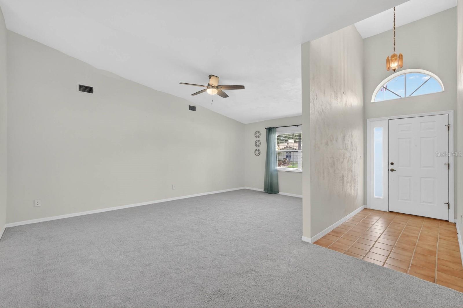 Image 6 of 52 For 696 Saybrook Street