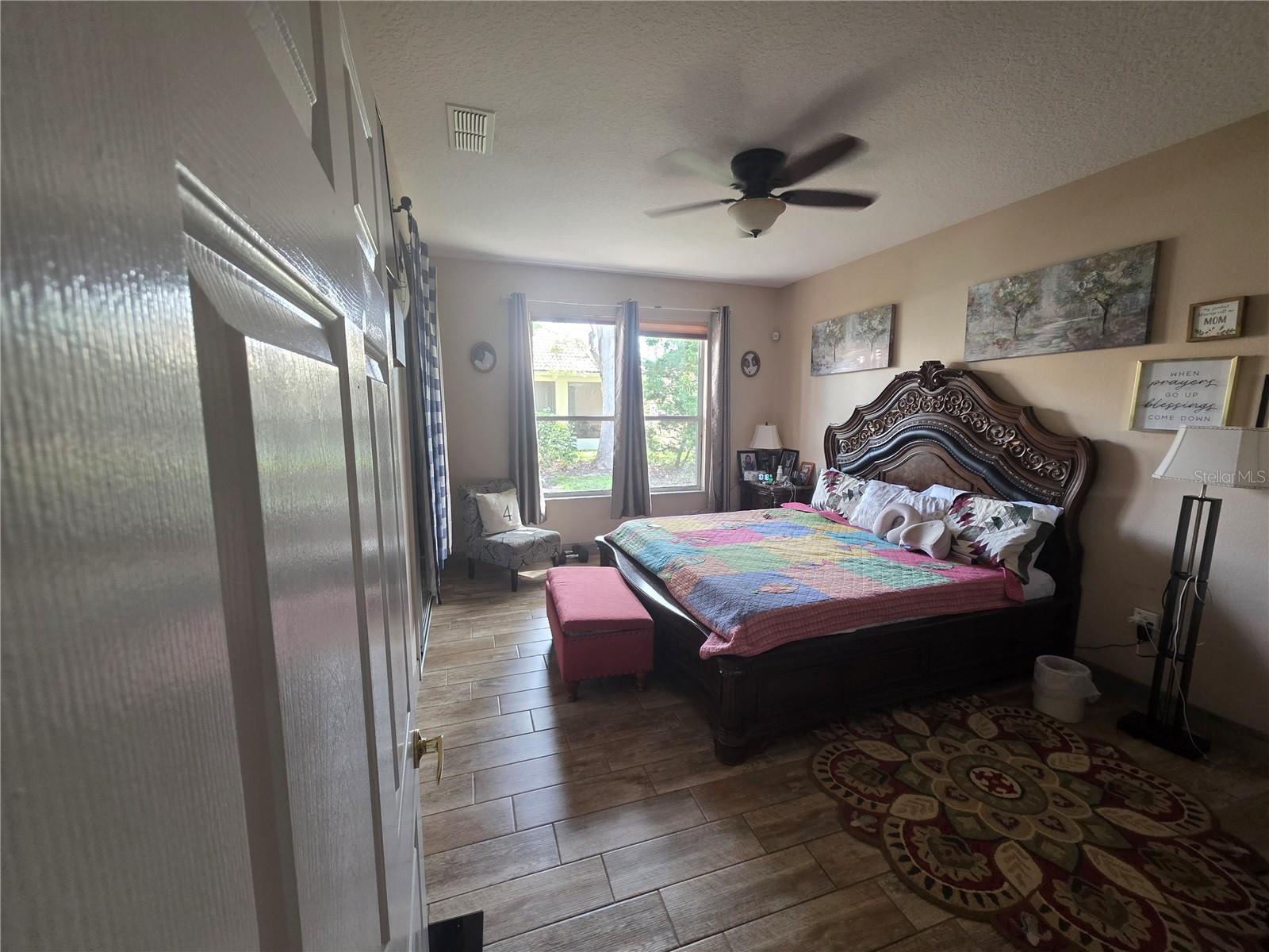 Image 15 of 24 For 322 Foxhill Court