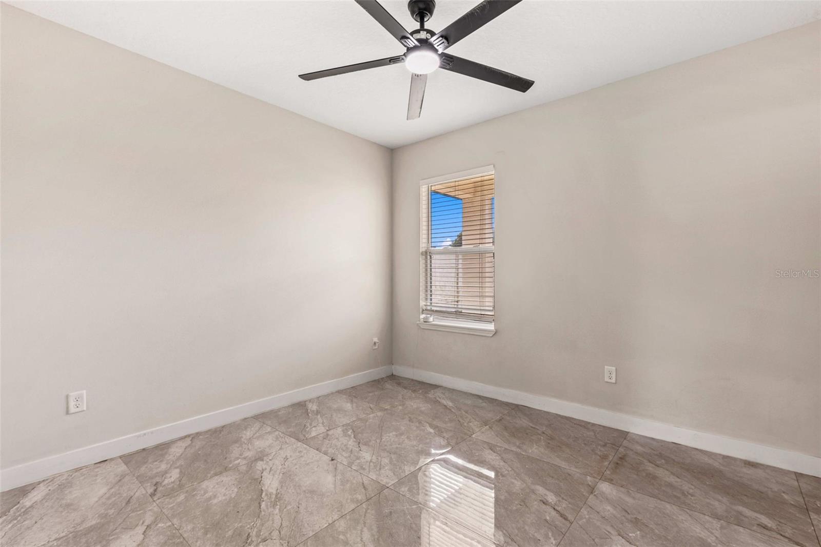 Image 12 of 21 For 1792 Villa Drive
