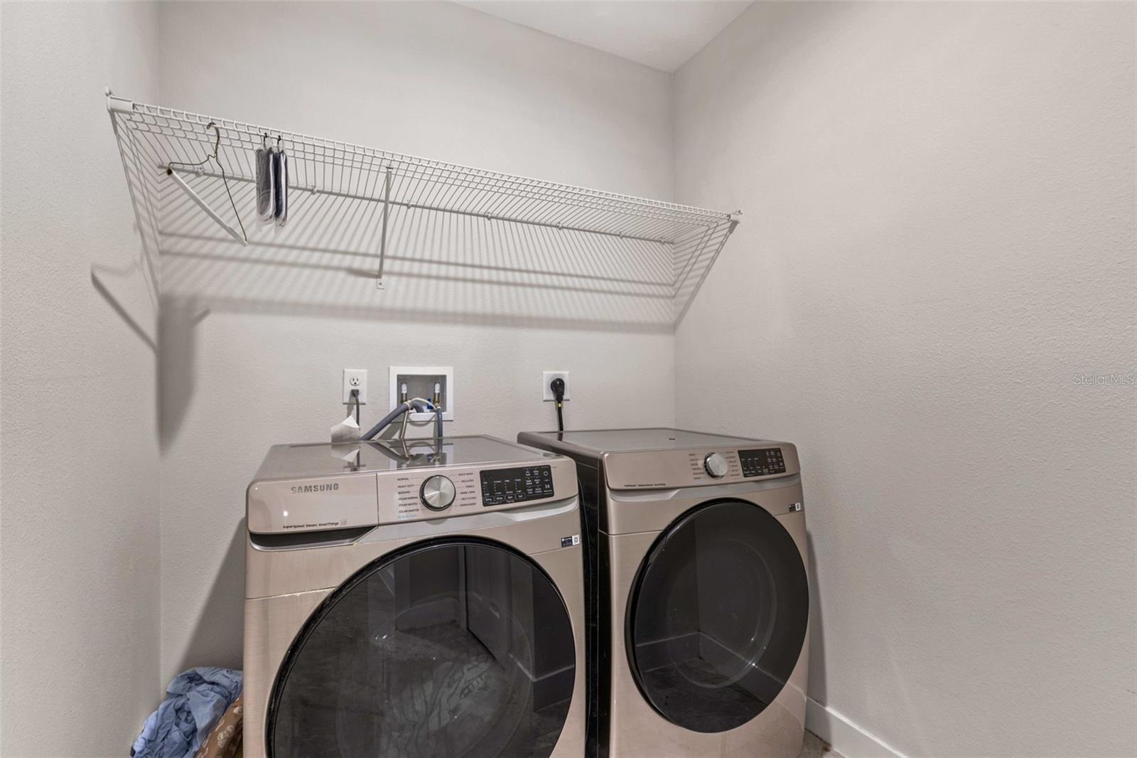 Image 18 of 21 For 1792 Villa Drive
