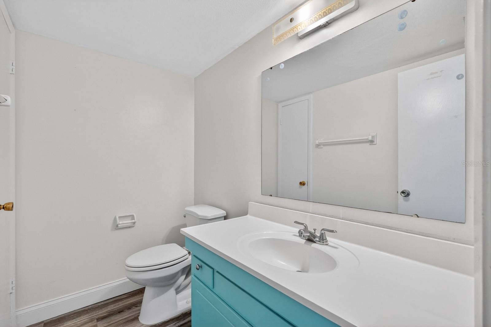 Image 17 of 36 For 4590 Atlantic Avenue 2610
