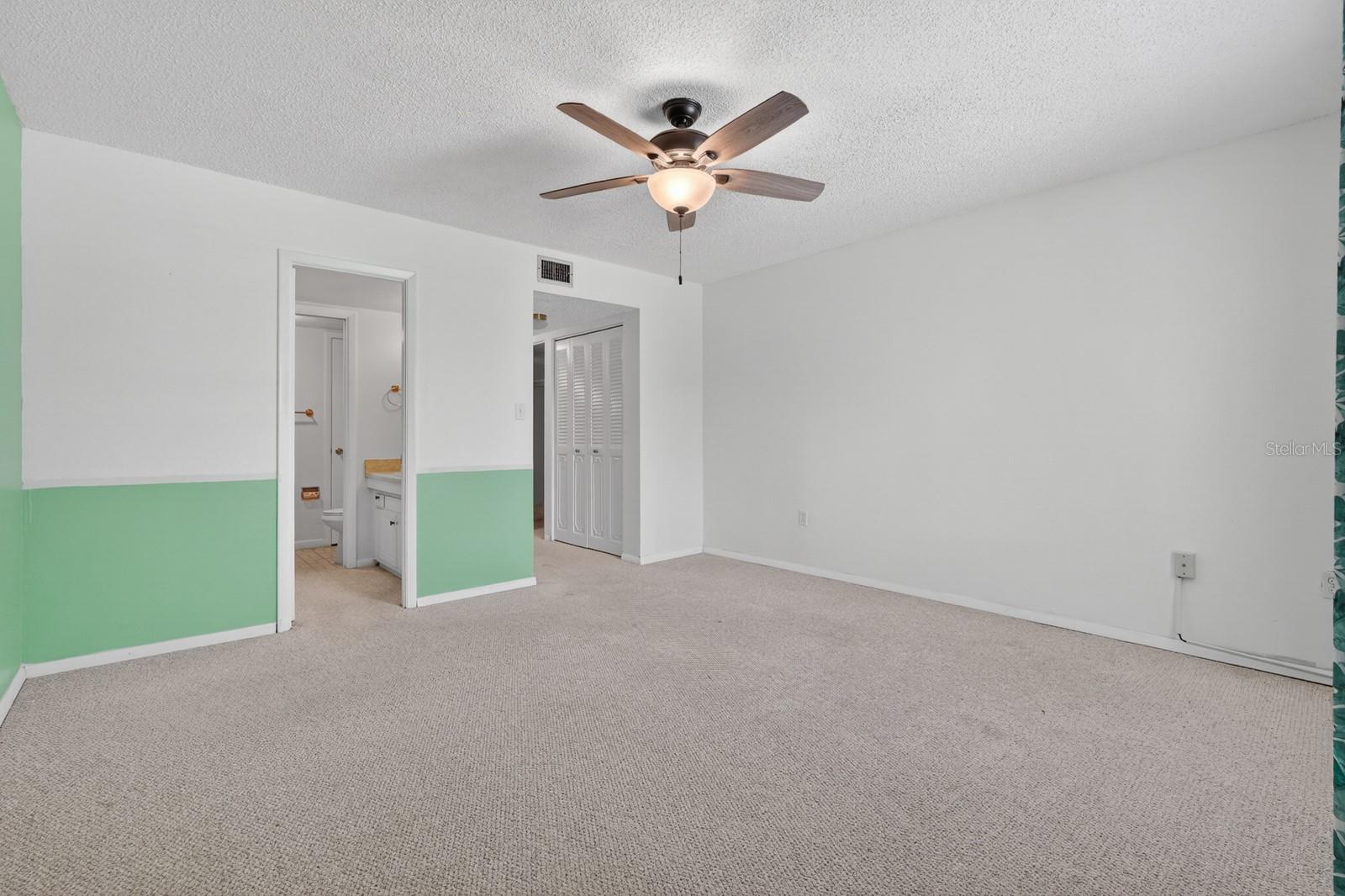 Image 20 of 36 For 4590 Atlantic Avenue 2610