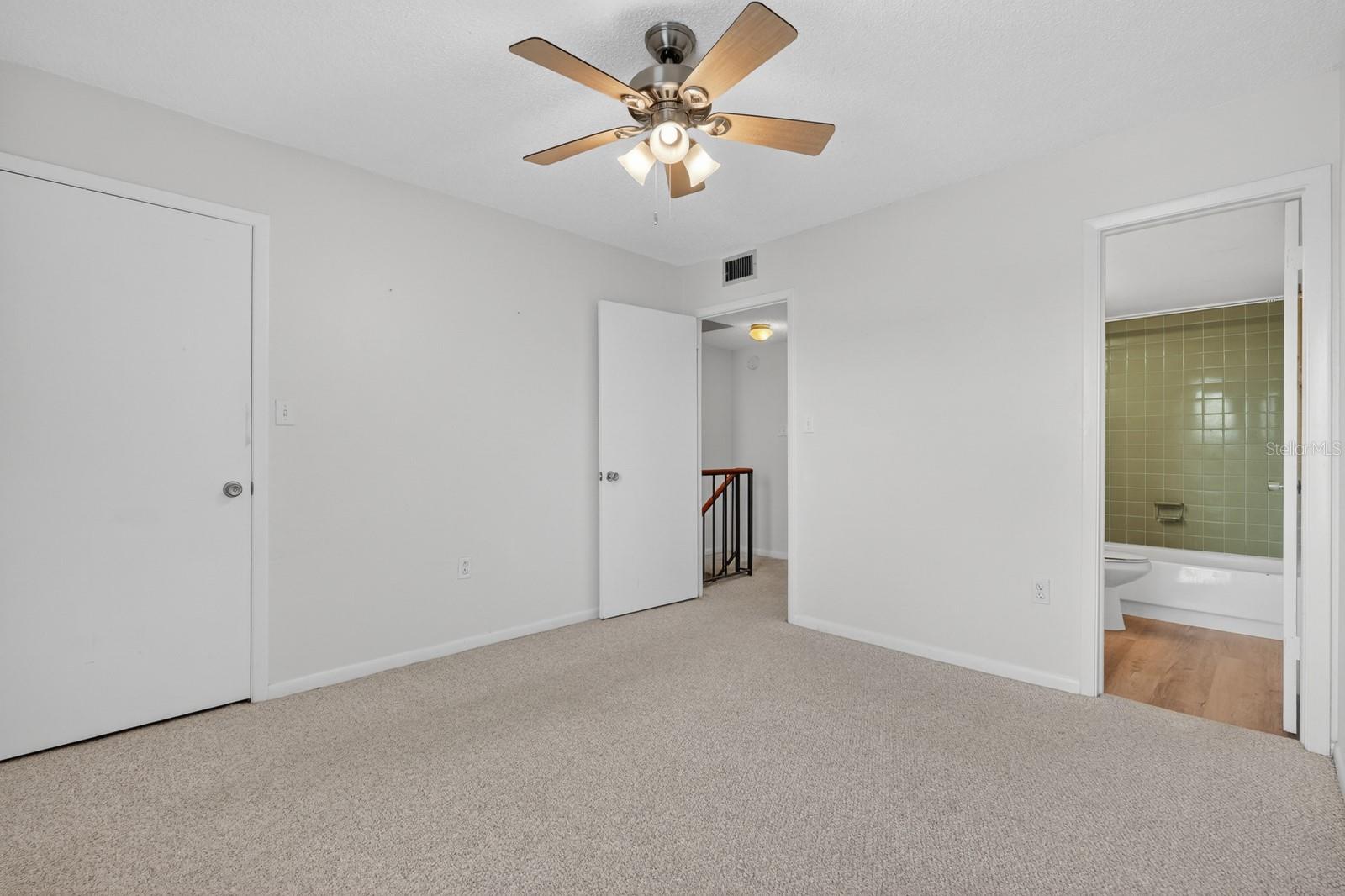 Image 21 of 36 For 4590 Atlantic Avenue 2610