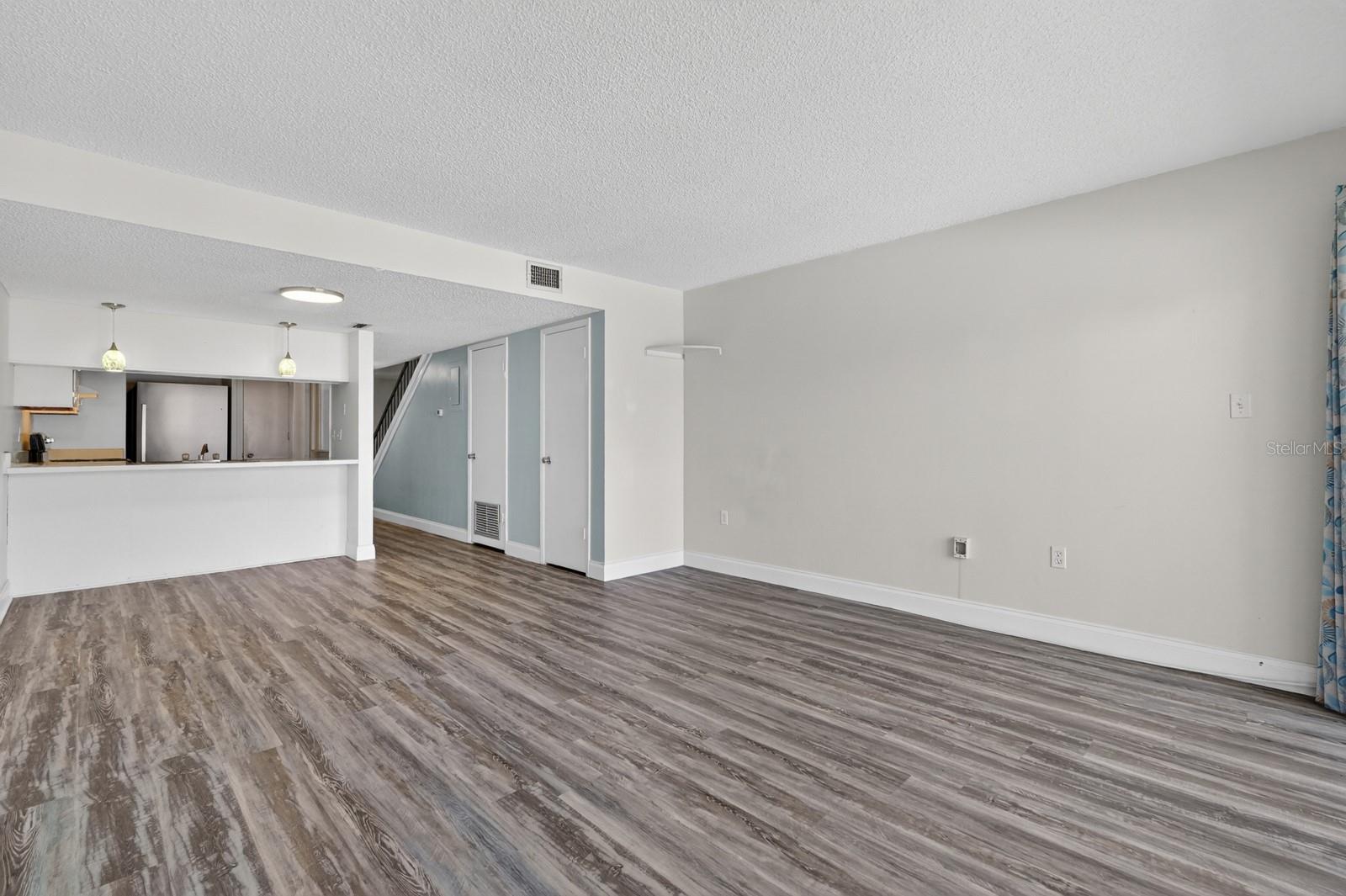 Image 9 of 36 For 4590 Atlantic Avenue 2610