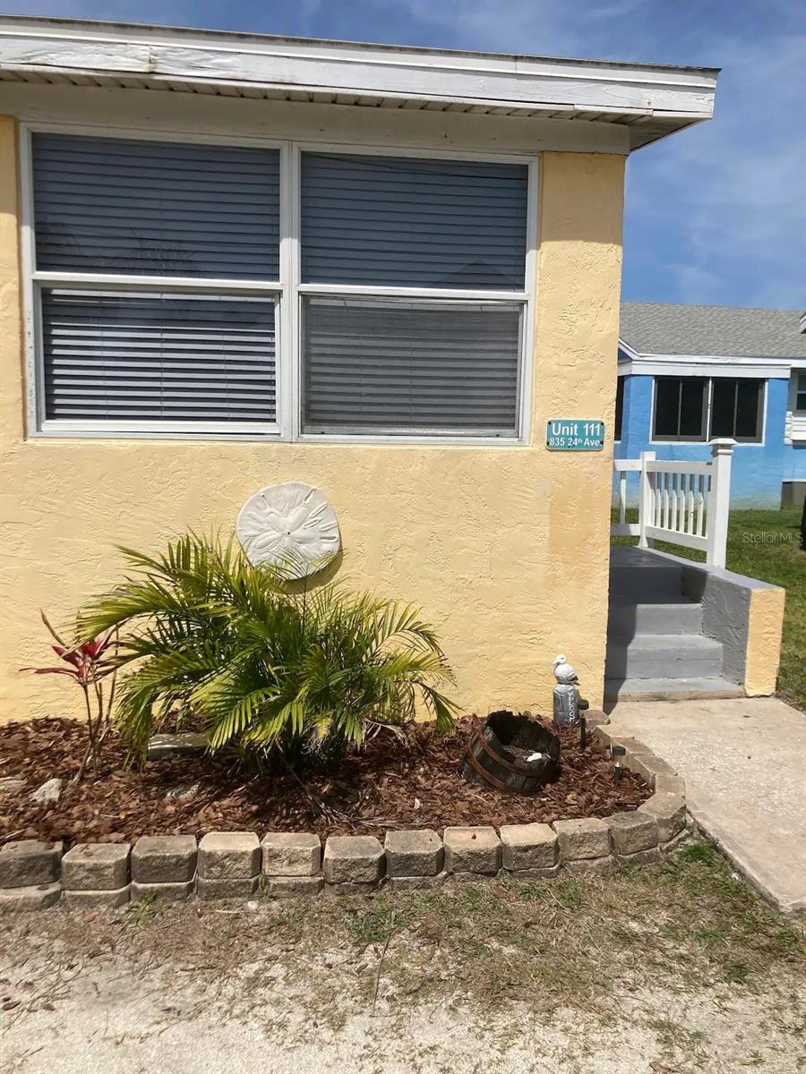 Image 17 of 22 For 835 24th Avenue 111