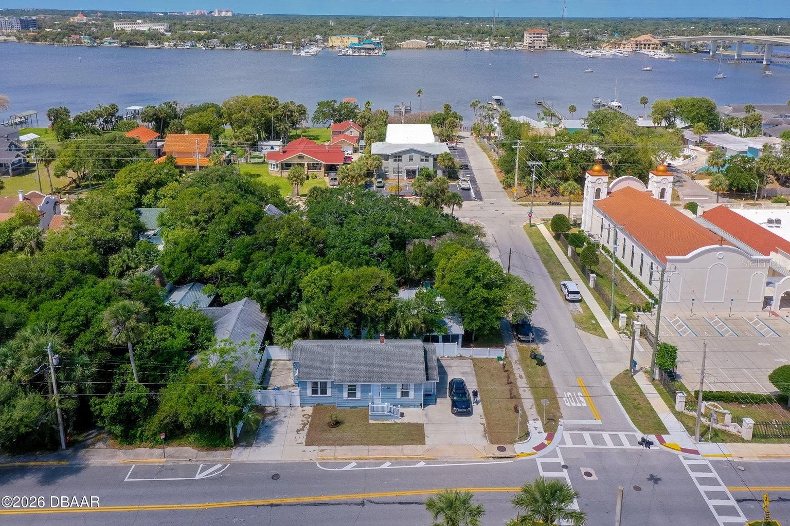 Image 34 of 50 For 243 Peninsula Drive