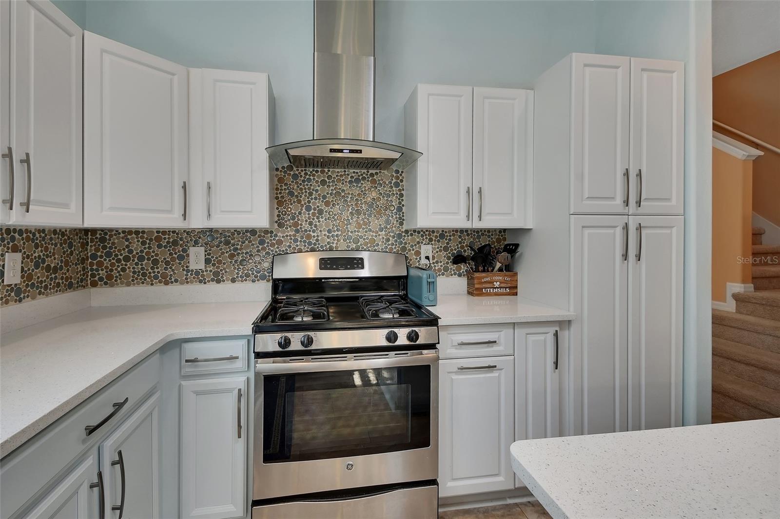 Image 9 of 66 For 337 Orchard Hill Street